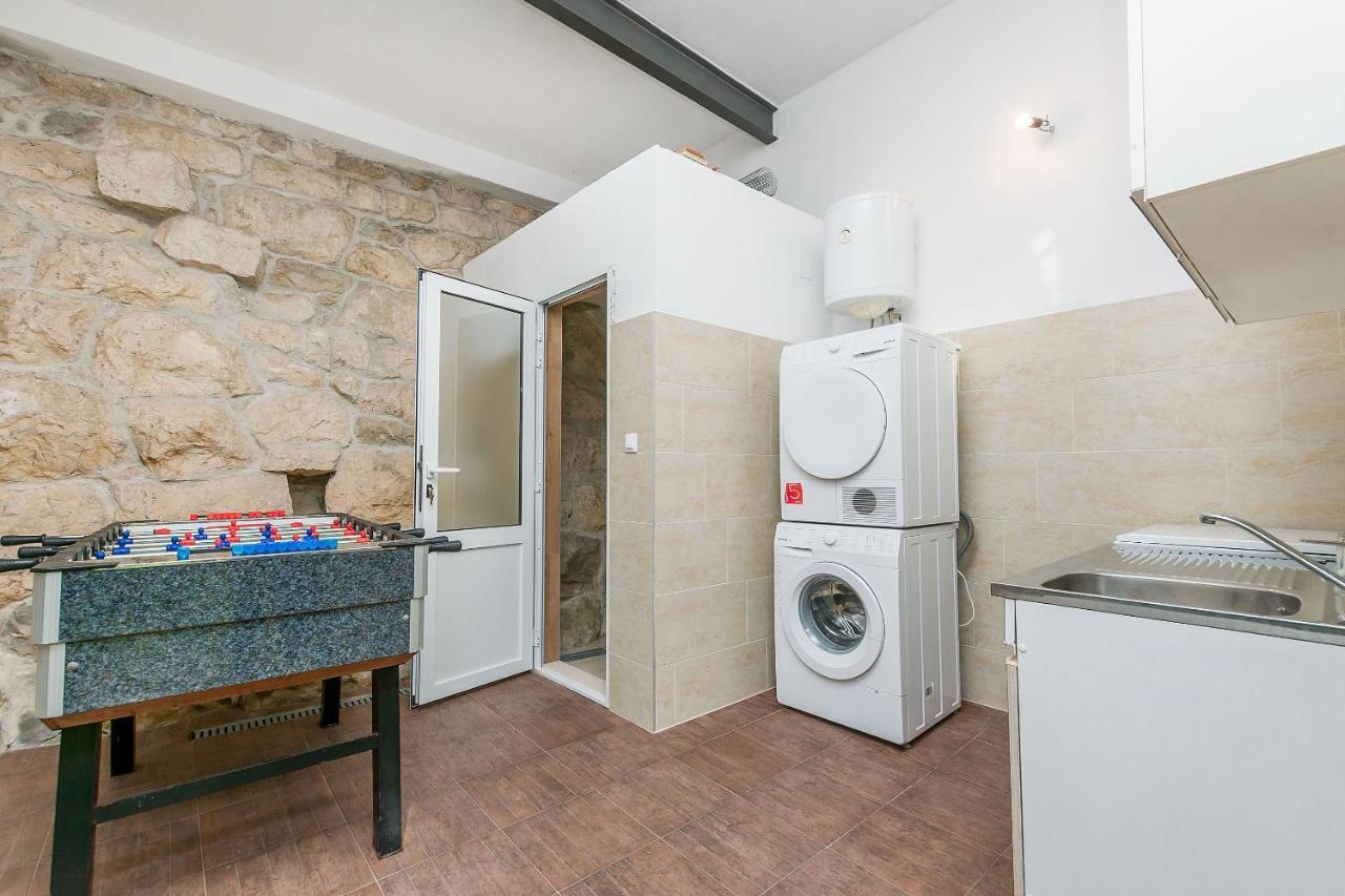 Villa Holiday Home Zvecanje Екстериор снимка